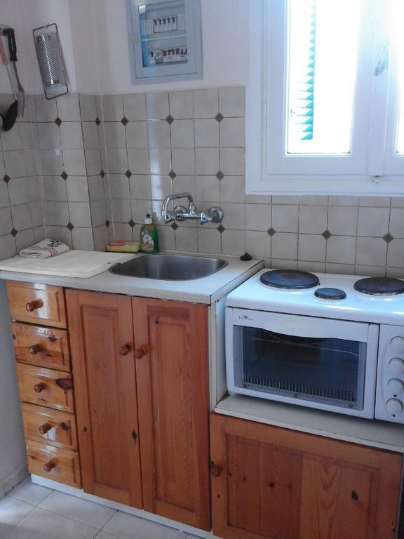Aprilis Apartments Kionion エクステリア 写真